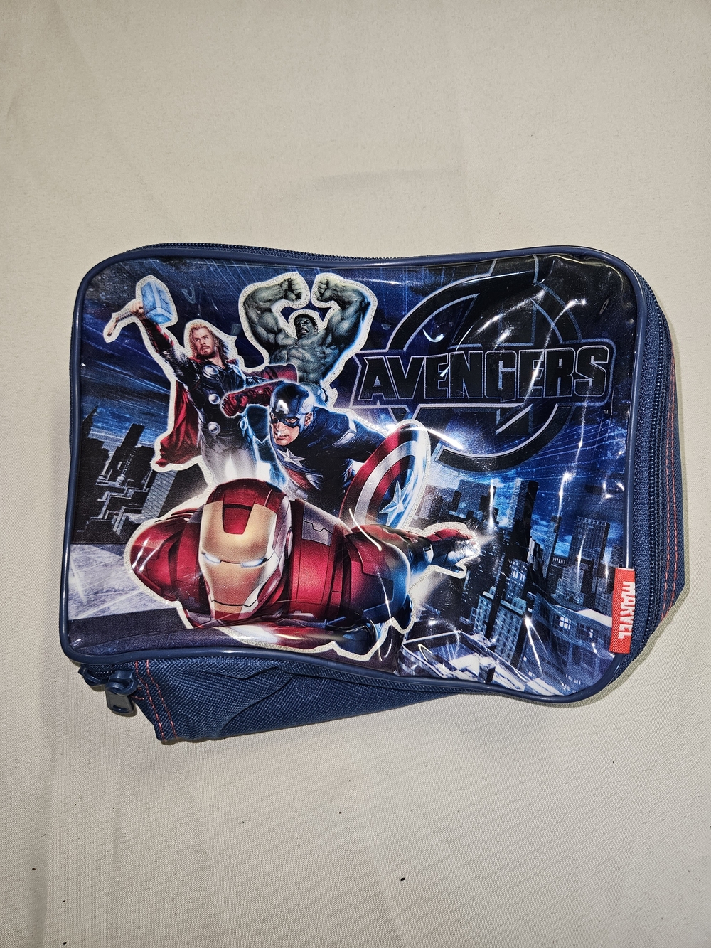 Marvel Avengers Insulated Lunch Box Bag NWOT Iron Man Captain America Thor Hulk